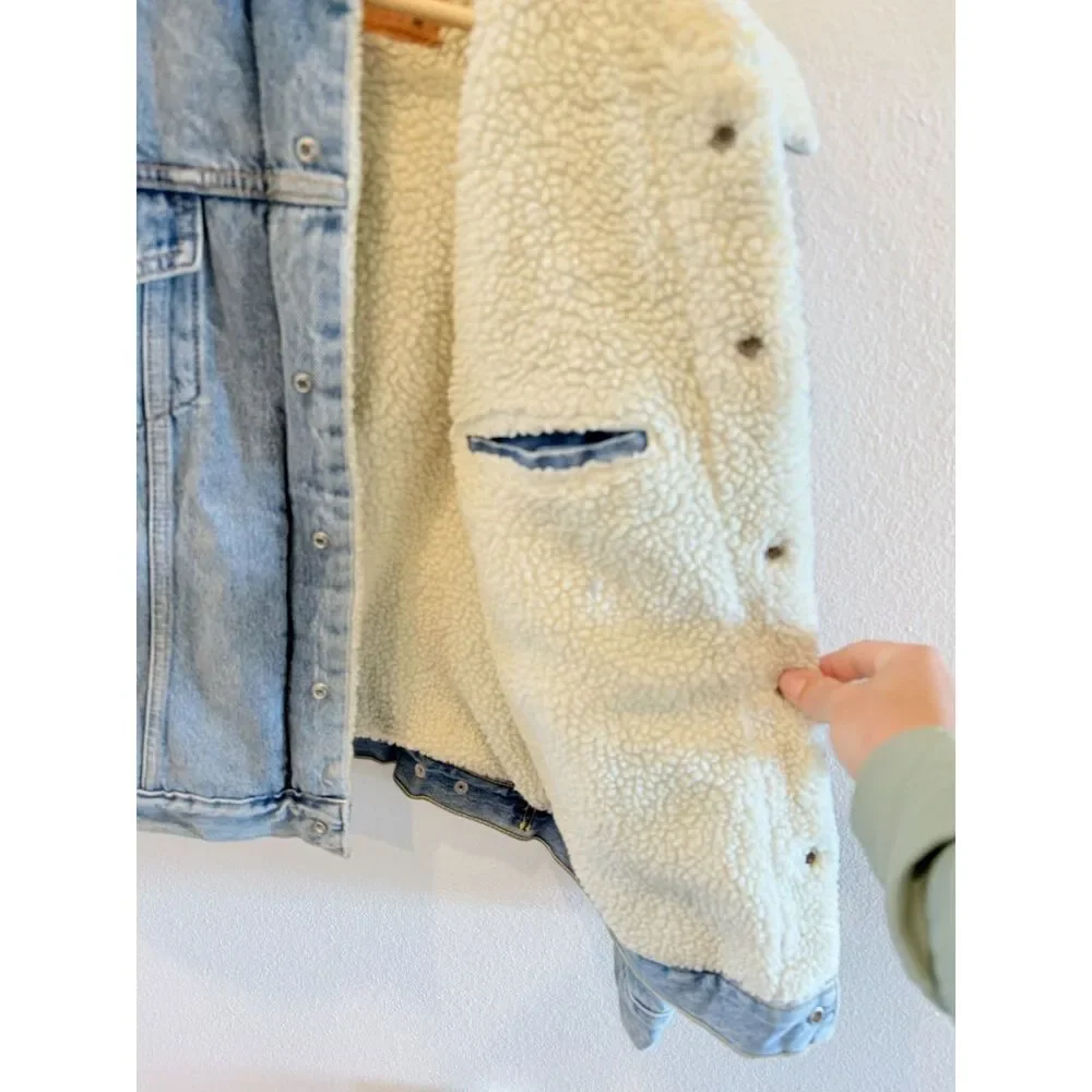 Levi's Jean Jacket Lined Sherpa Medium